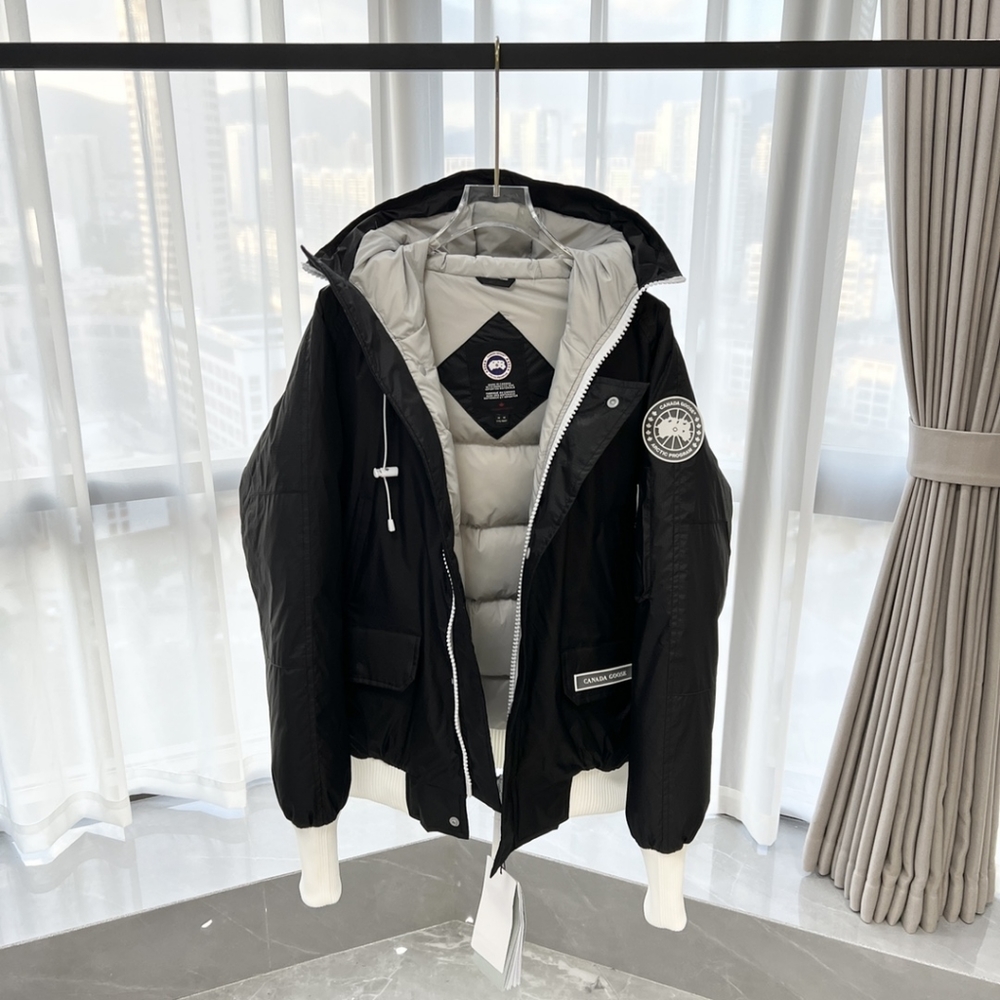 Canada Goose Glacier - The ICONS Collection Chilliwack Bomber Jacket